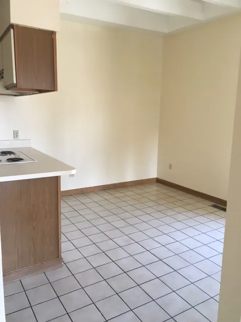 78 W 10th Ave 5BR