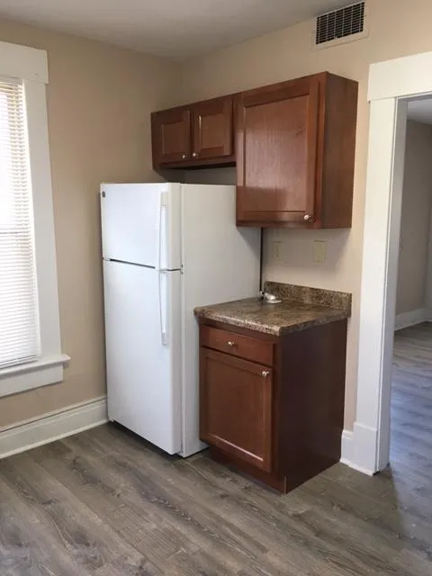 80 W Dodridge St 