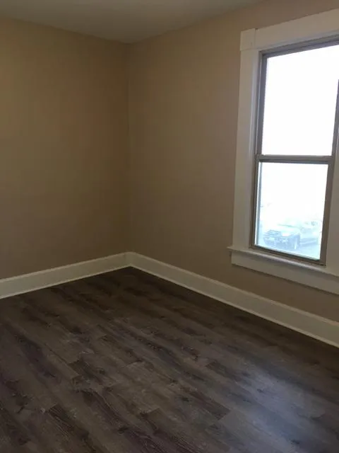 80 W Dodridge St 