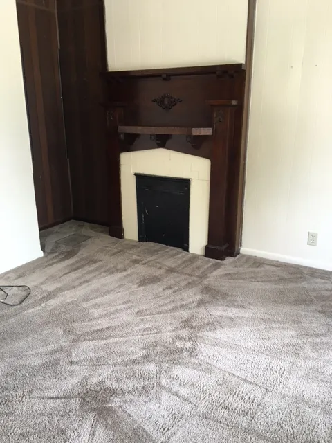 83 E 14th Ave
