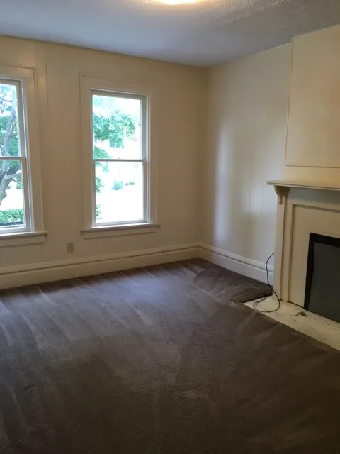 83 E 14th Ave