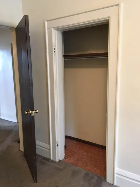 83 E 14th Ave