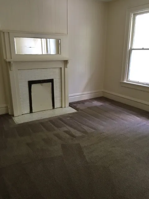 83 E 14th Ave
