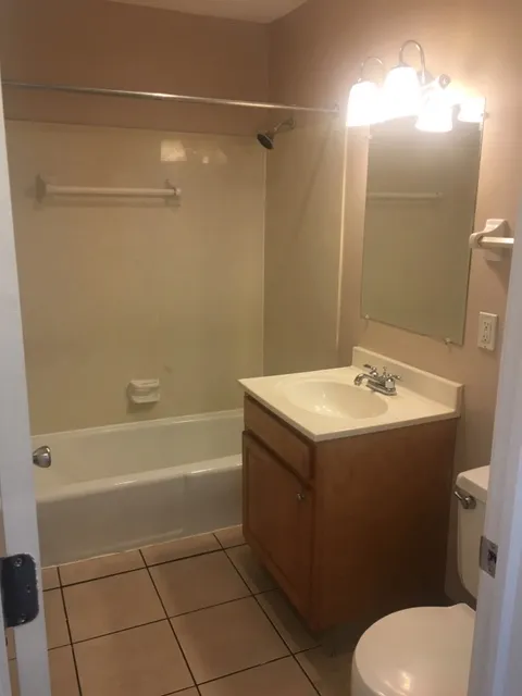 855 Chambers Rd Apt 17