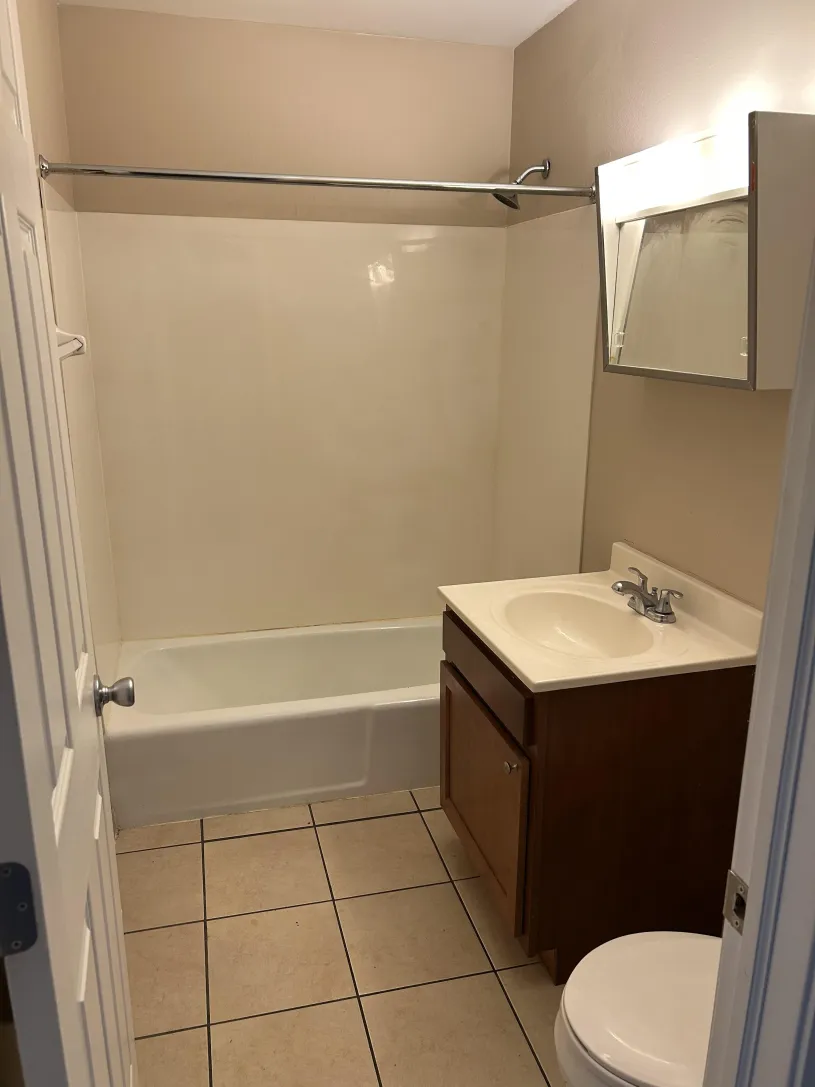 855 Chambers Rd Apt 27