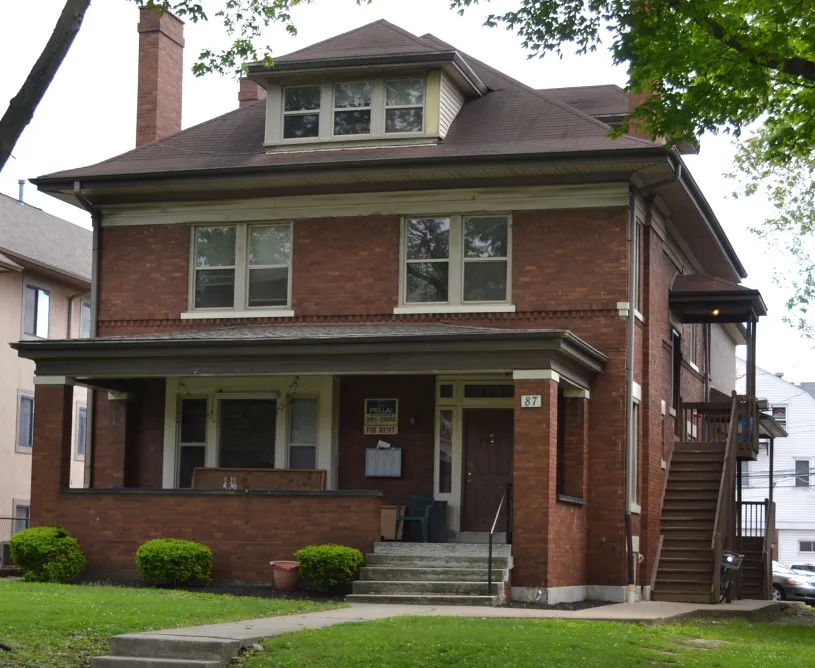 87 E 14th Ave 2BR