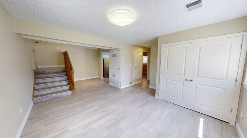 87 E 14th Ave Apt C ~ Newly renovated 