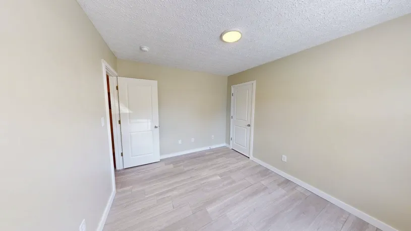 87 E 14th Ave Apt C ~ Newly renovated 