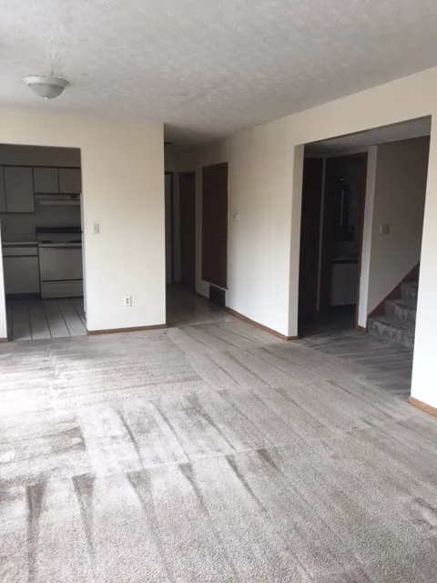 87 E 14th Ave Apt D ~ 5BR