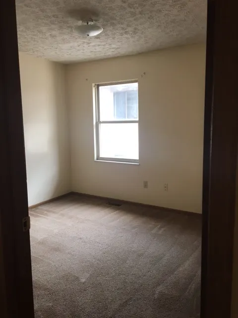 87 E 14th Ave Apt D ~ 5BR