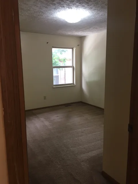 87 E 14th Ave Apt D ~ 5BR