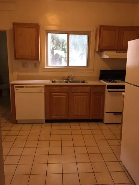 89 W Norwich Ave