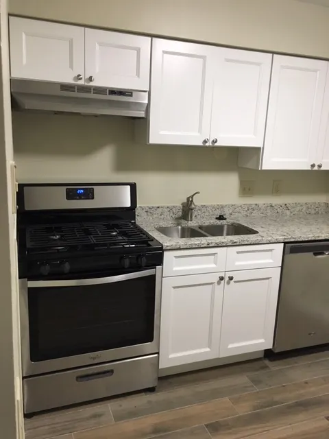 90 E 14th Ave 2BR - Renovated Unit