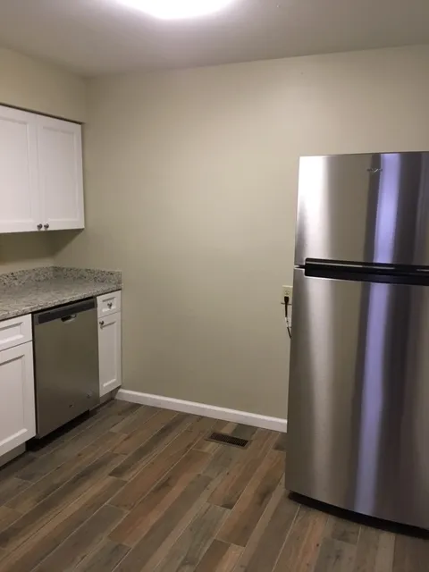 90 E 14th Ave 2BR - Renovated Unit