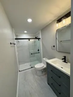 90 W Dodridge St Apt A