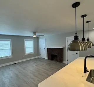 90 W Dodridge St Apt A
