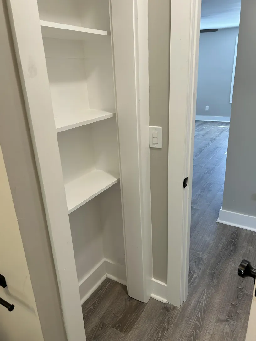 90 W Dodridge St Apt B
