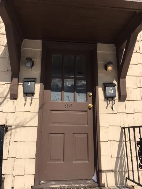 90 W Dodridge St Apt A