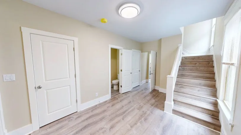 91 W Norwich Ave ~ Newly Renovated! 