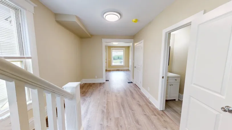 91 W Norwich Ave ~ Newly Renovated! 