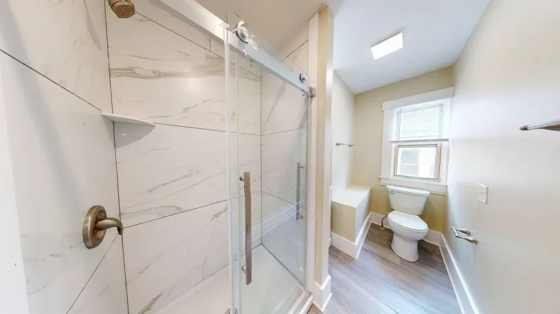 91 W Norwich Ave ~ Newly Renovated! 