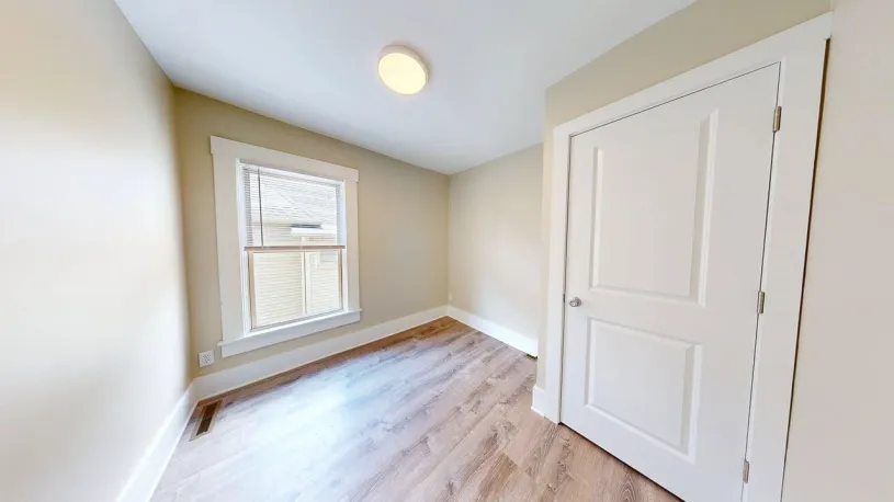 91 W Norwich Ave ~ Newly Renovated! 