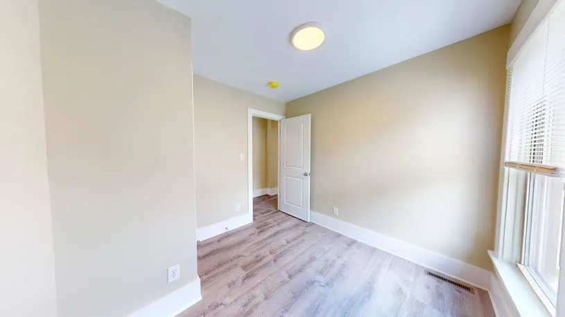 91 W Norwich Ave ~ Newly Renovated! 