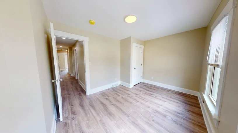 91 W Norwich Ave ~ Newly Renovated! 