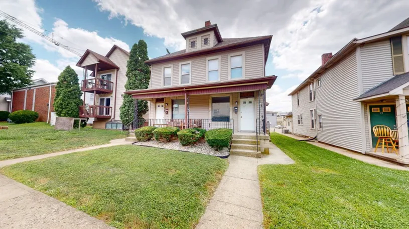 91 W Norwich Ave ~ Newly Renovated! 