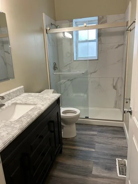 98 E 14th Ave Apt A