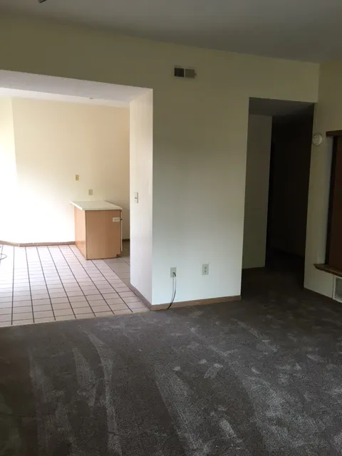 98 E 14TH AVE Apt B