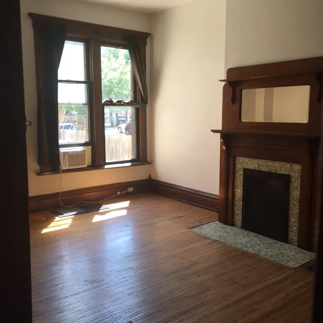 315 W 8th Ave