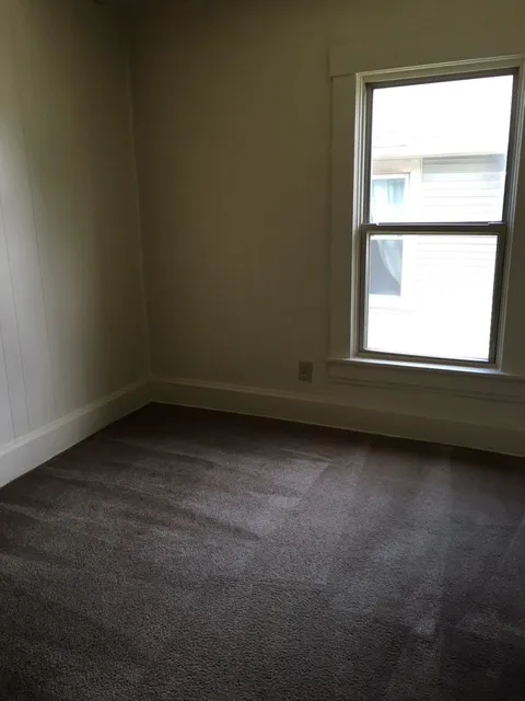 91 W Norwich Ave