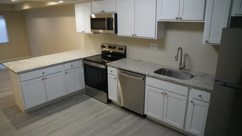 101 E Lane Ave Apt C