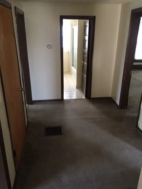 63 E 14th Ave 4BR