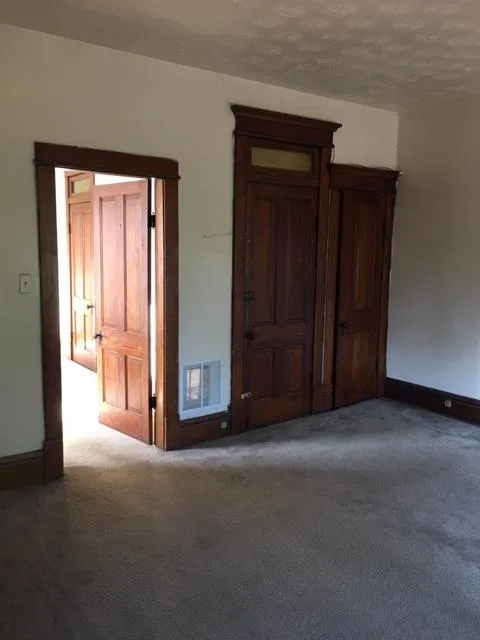 103 W 10th Ave Apt B
