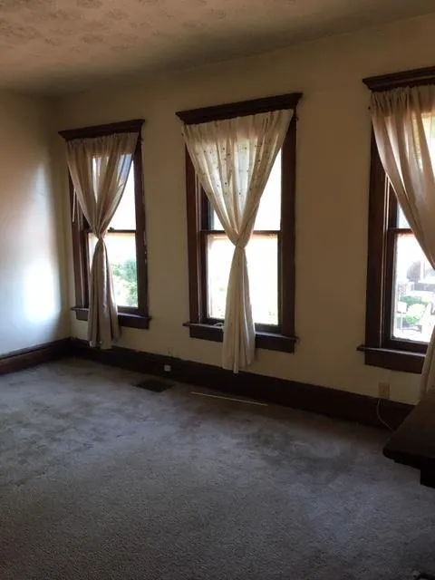 103 W 10th Ave Apt B