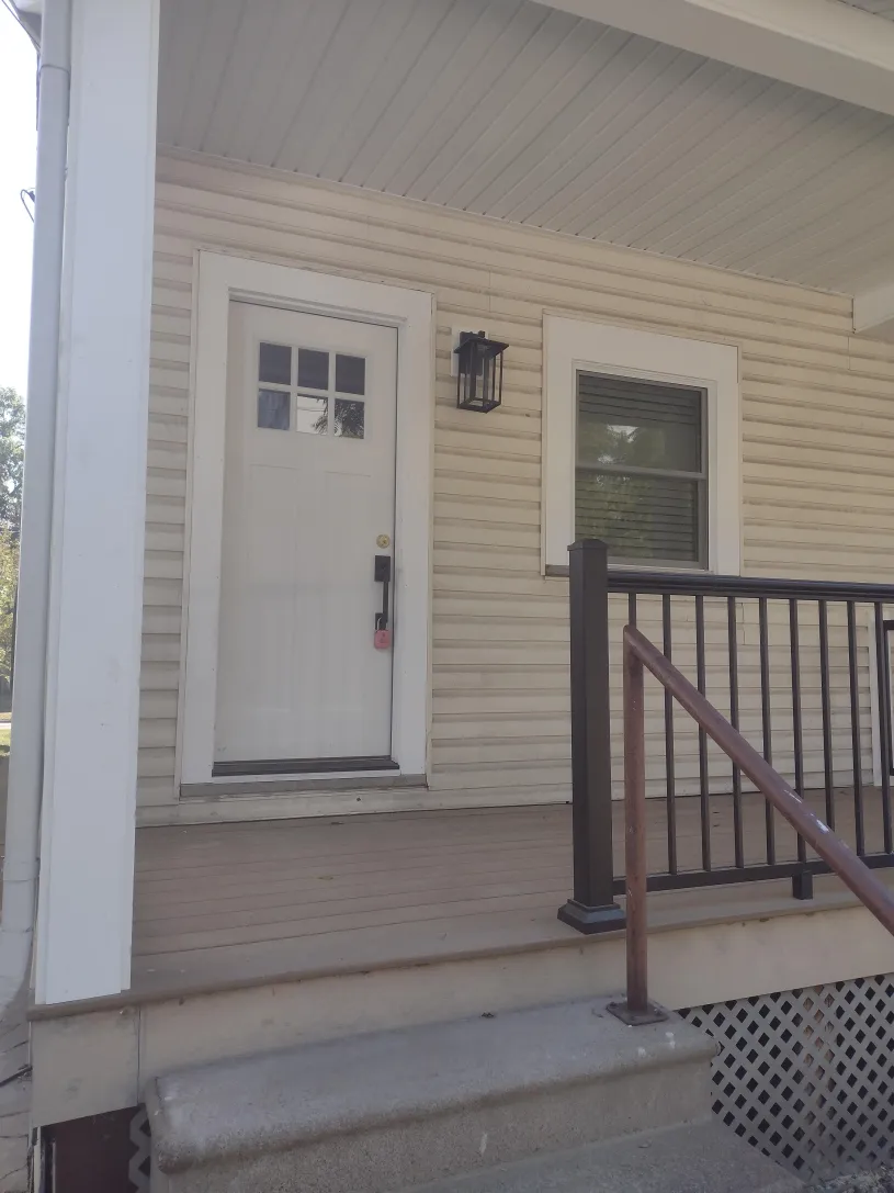 2247-2249 Neil Ave 
