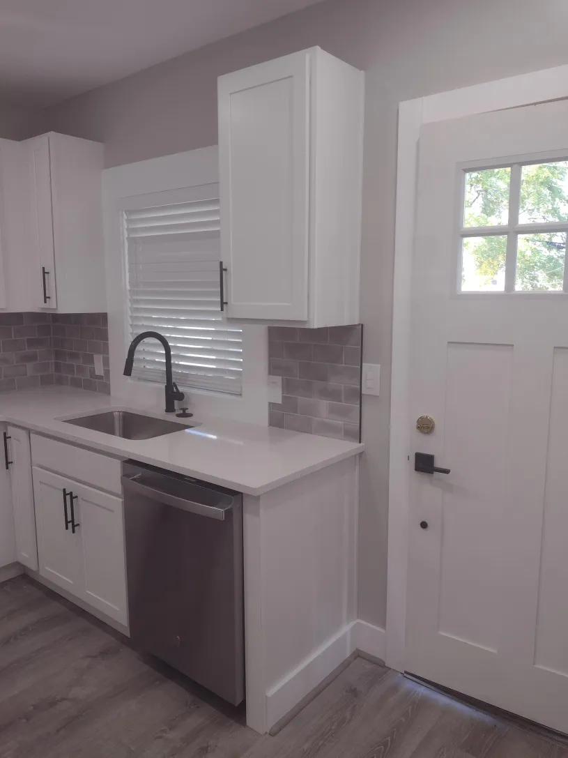 2247-2249 Neil Ave 