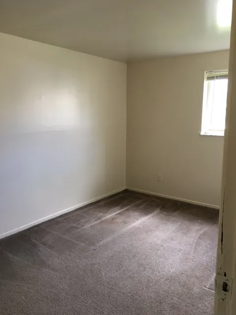 130 E Woodruff Ave 2BR