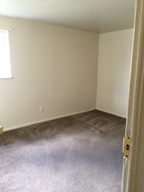 130 E Woodruff Ave 2BR