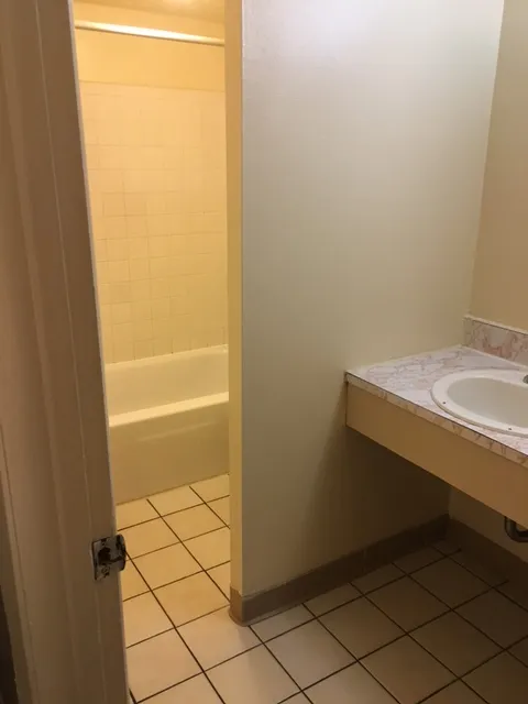 30 E Lane Ave 2BR