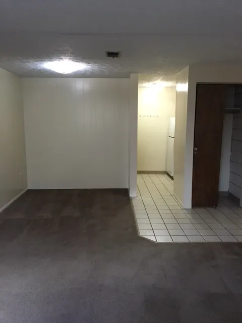 30 E Lane Ave 2BR