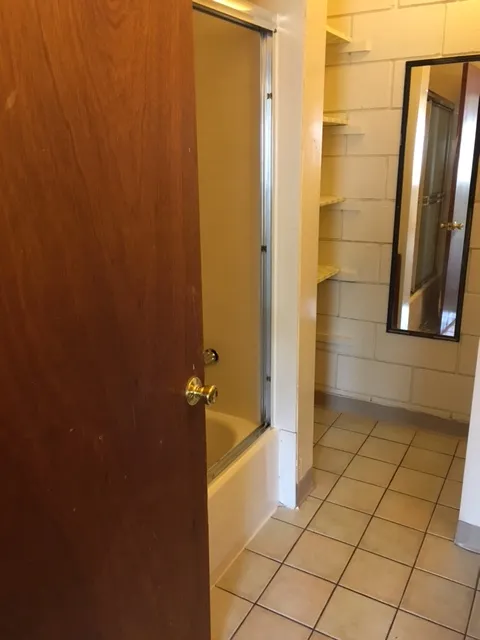 30 E Lane Ave 4BR Apt 304