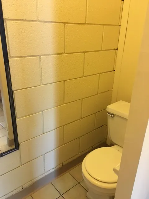 30 E Lane Ave 4BR Apt 304