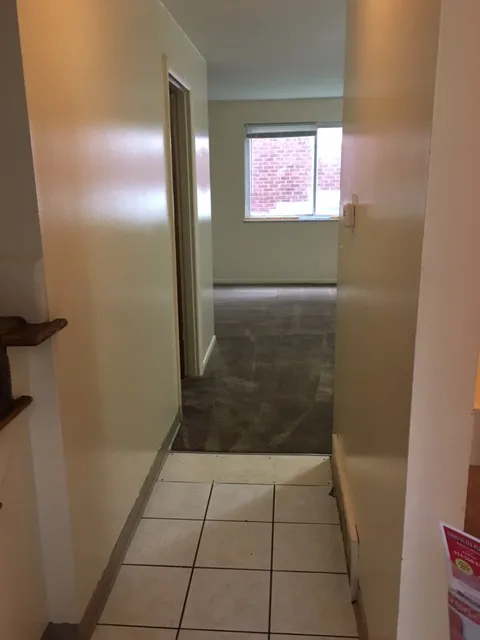 159 E Lane Ave