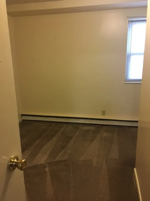 198 E 16th Ave 1BR