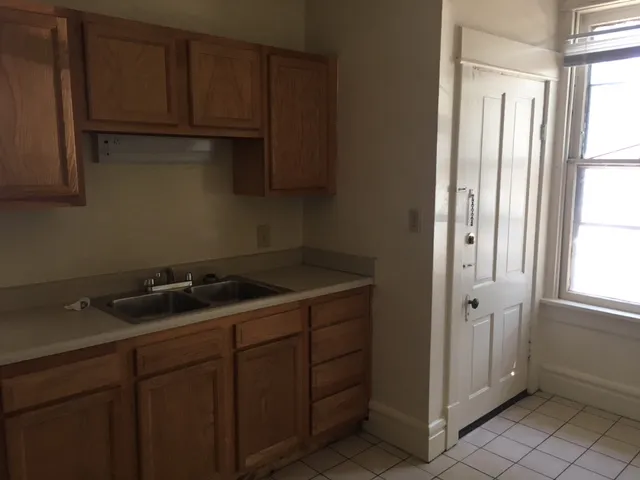 103 W 10th Ave Apt A