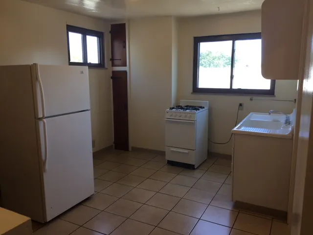 103 W 10th Ave Apt C