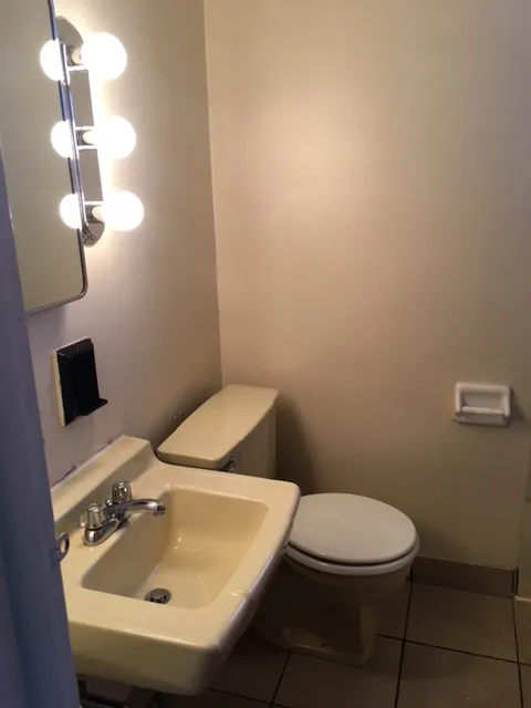 103 W 10th Ave Apt C
